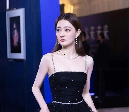 每日吃瓜会徐璐,徐璐的瓜田奇遇记